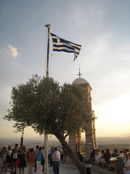 山頂上的希臘國旗